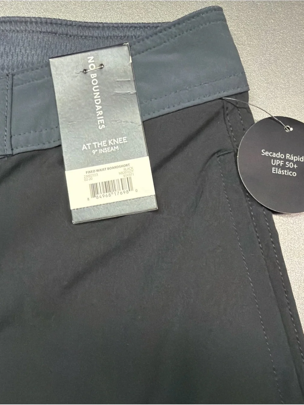 No Boundaries Mens Knee Length 9 Inch Inseam Board Shorts Size 28 NWT
